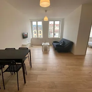 https://sleepsee-12.hotels-rhonealpes.com