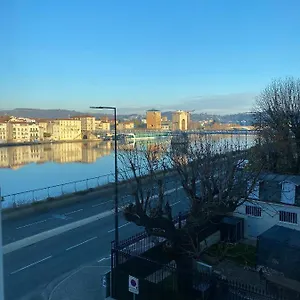 appartement-avec-superbe-vue-sur-le-rhone.hotels-rhonealpes.com/