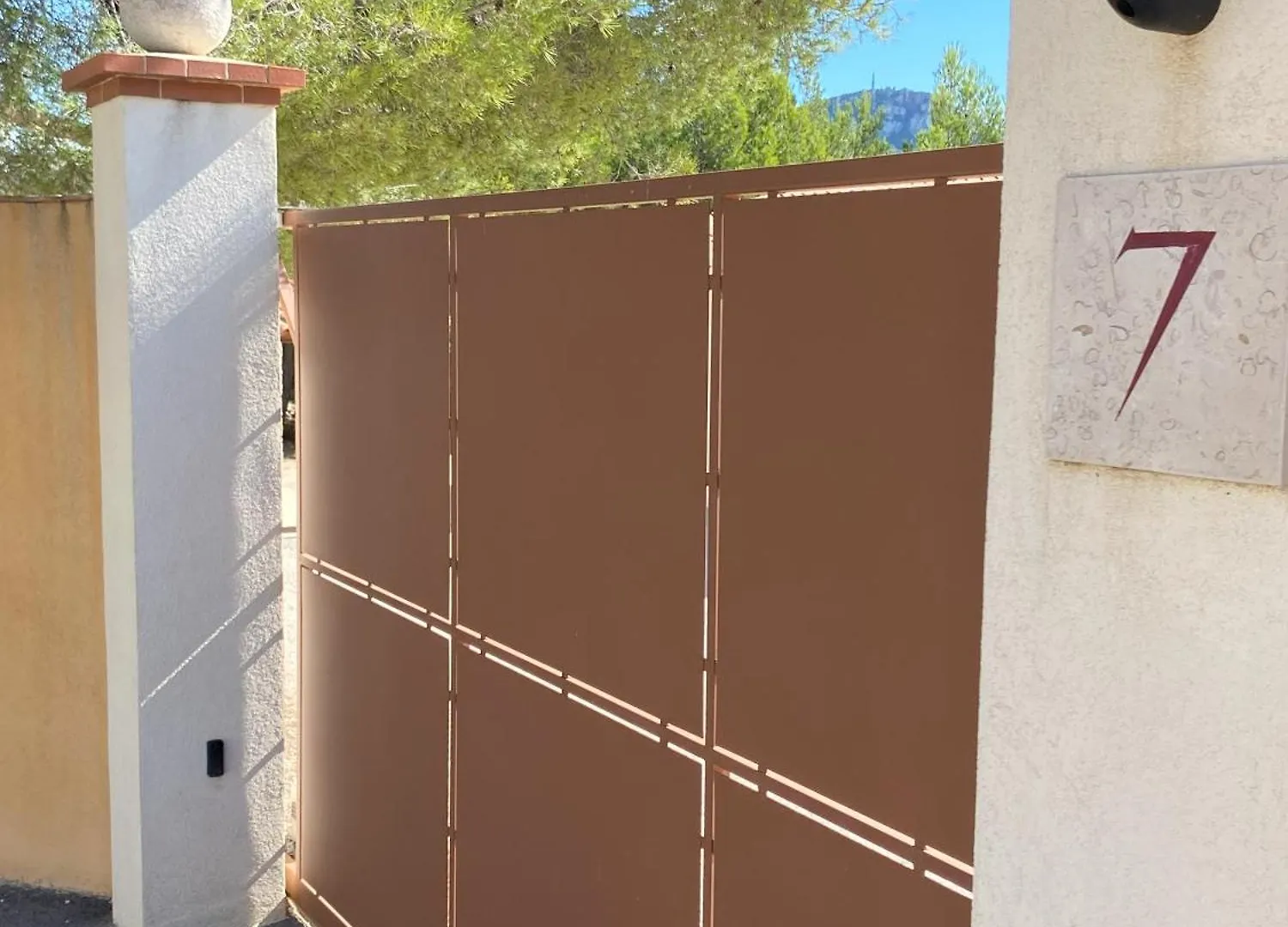 Apartment Le Sept Charmant Studio Aux Portes Des Calanques Cassis